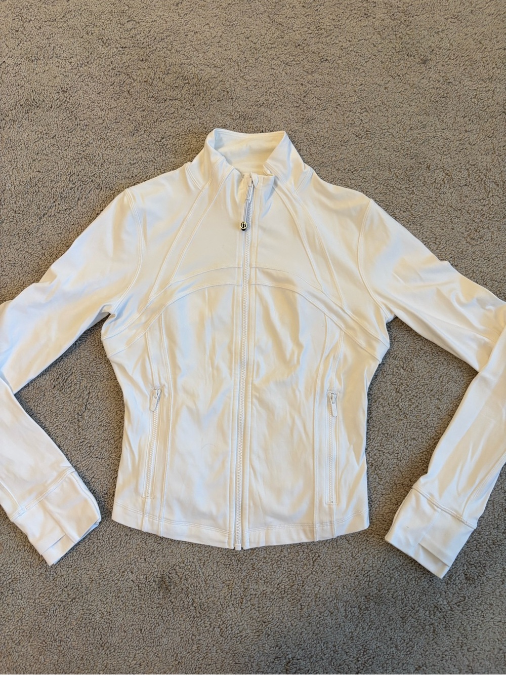 lululemon athletica define cropped white zip-up Athletic Jacket, size 6 NWOT